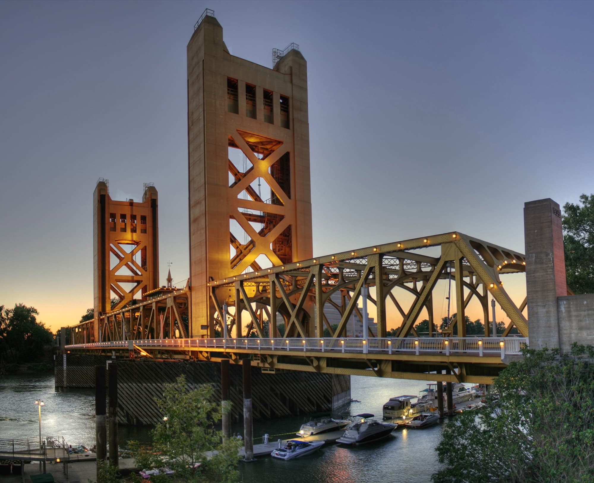 Sacramento Tower Bridge — Vanguard AI Group headquarters and home base for AI consulting